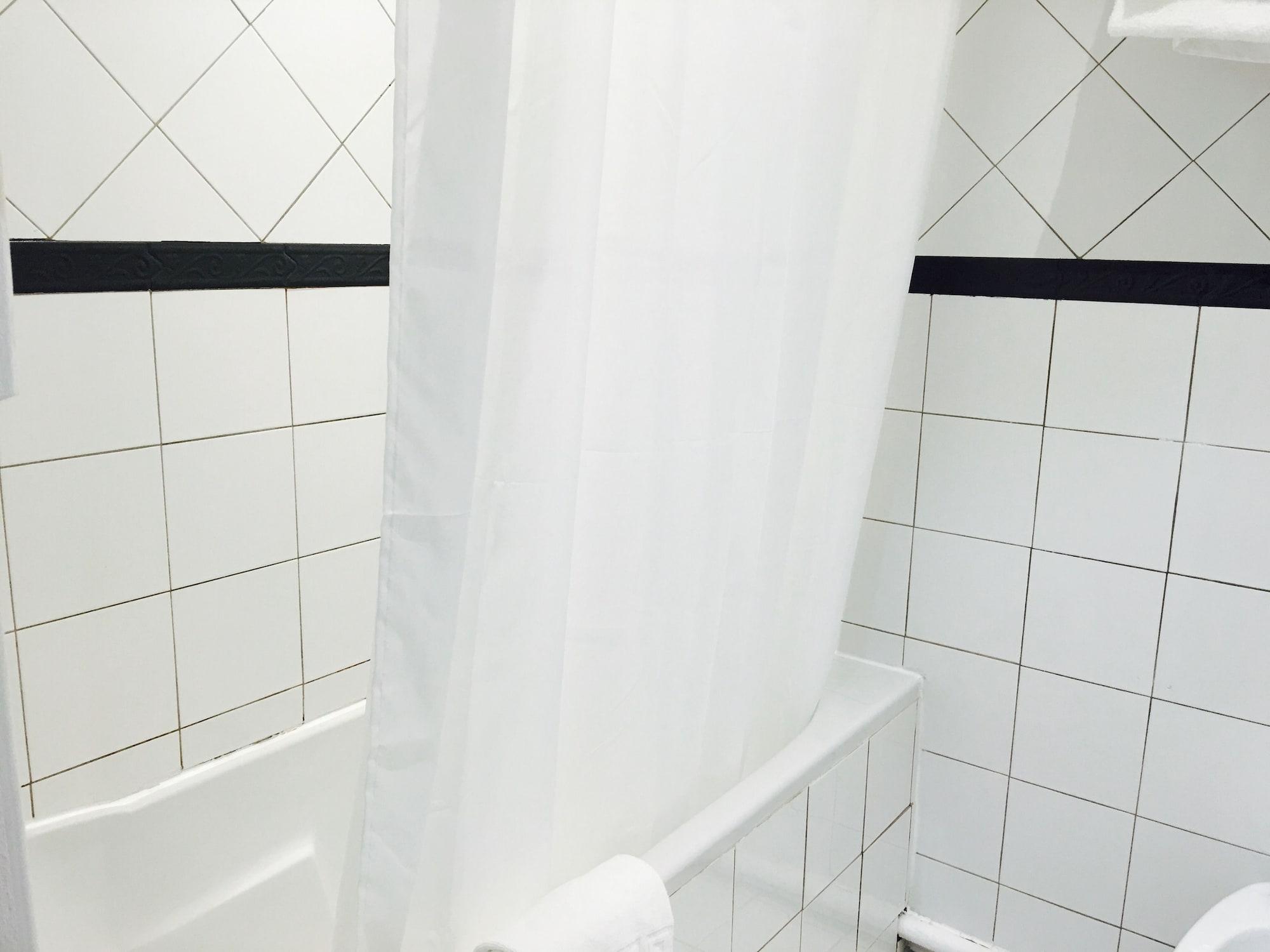 Le Capitole Hotel 2*