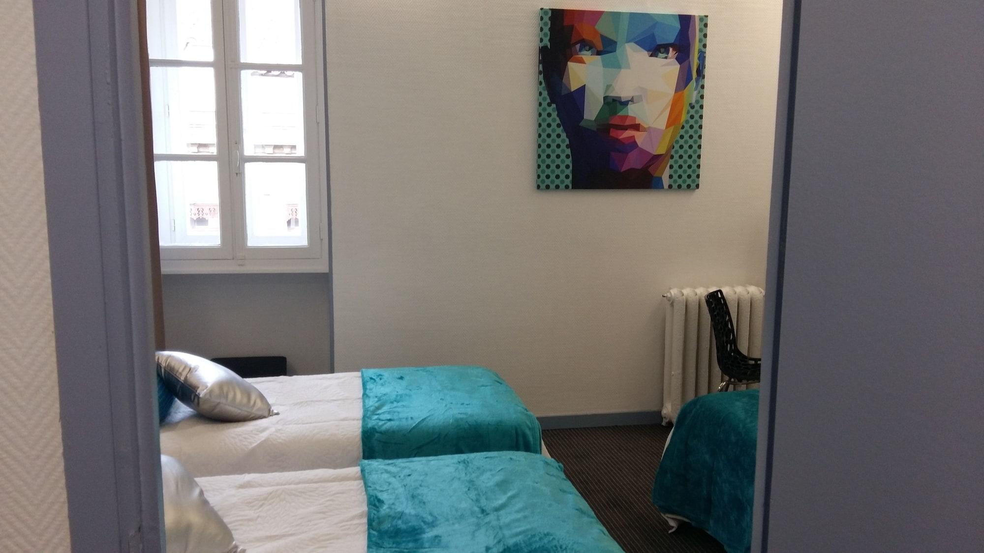 Le Capitole Hotel